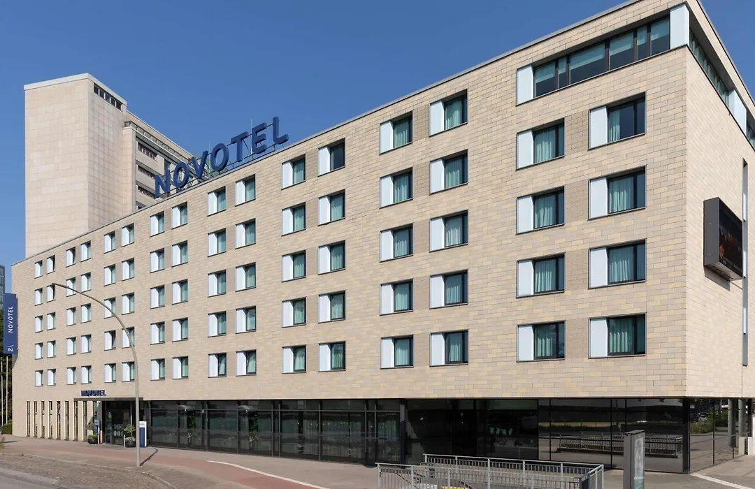 Novotel Hamburg City Alster-1